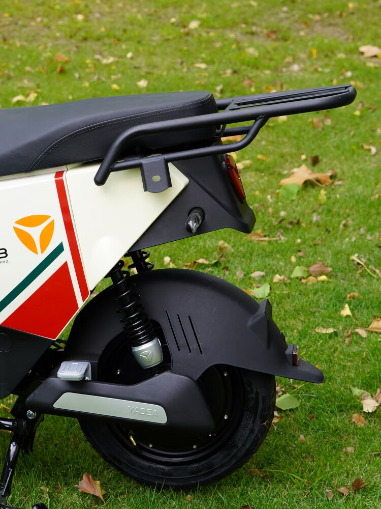 230促销价230梭图适配雅迪电动车冠能dt3尾架5/dt8加长版座垫靠背尾箱