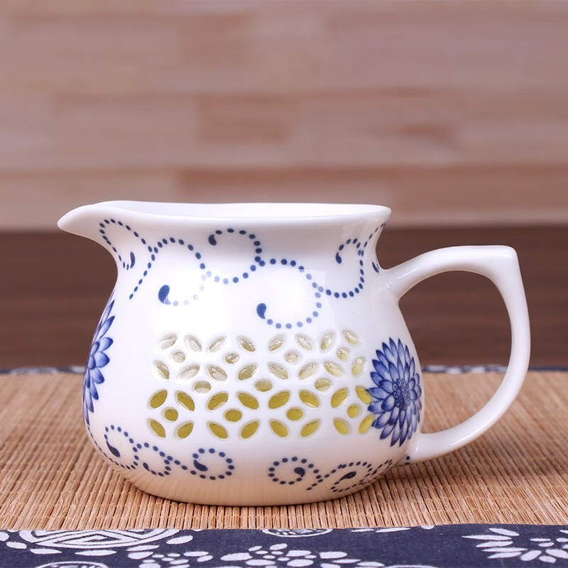 红铁普镂空玲珑茶具茶海陶瓷单品公道杯茶道配件分茶器 向阳花公道杯