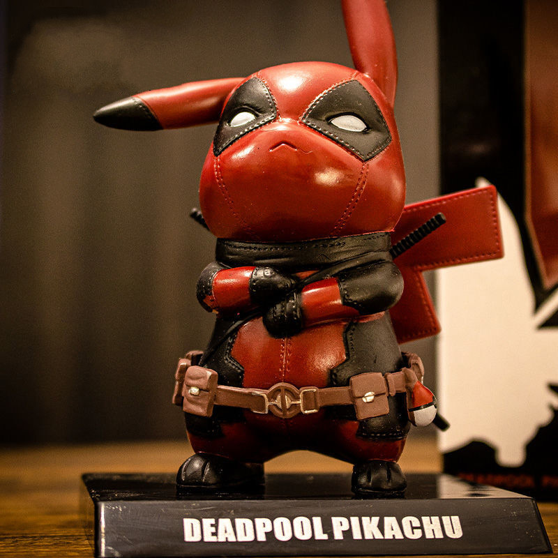 佳依乐复联死侍皮卡丘手办宠物公仔小精灵cosq版漫威小贱贱口袋妖怪