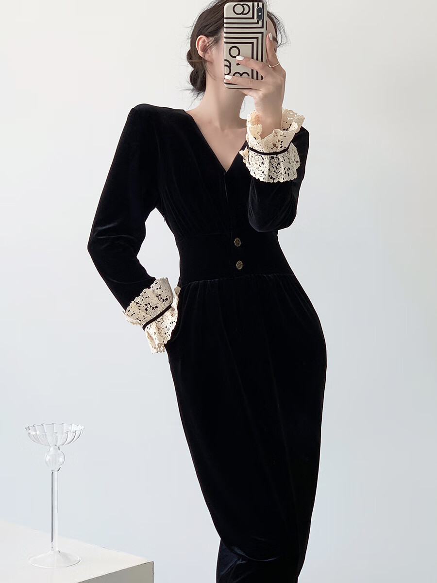 黑色赫本风丝绒连衣裙女法式新款名媛气质复古长袖金丝绒长裙 黑色 s