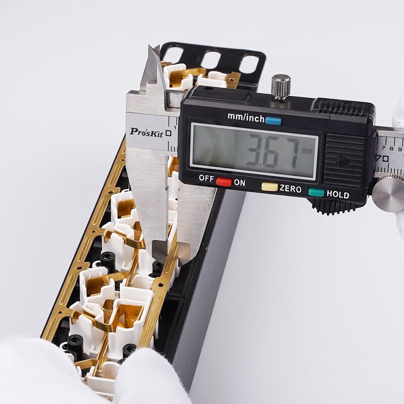 良工(lengon)铝合金PDU机柜插座无线大功率排插板2-20位可定制 20位无线