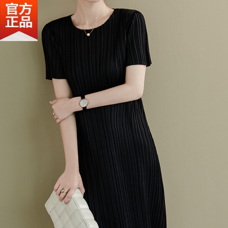GSTY三宅褶皱连衣裙女2022夏季新气质女神范儿圆领显瘦小直筒裙子 黑色 XL