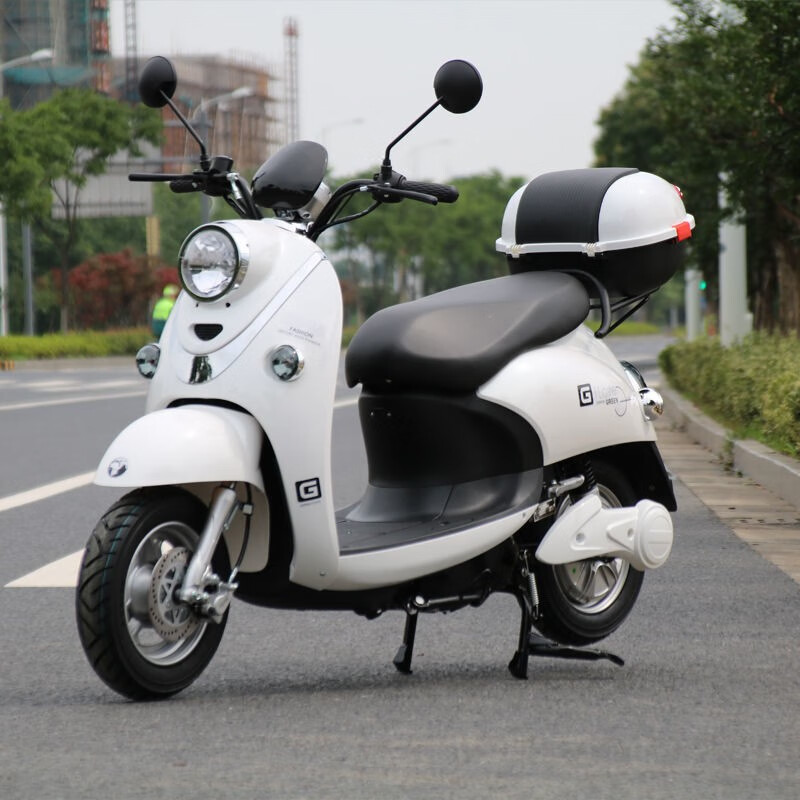 易兴达新款雅迪车型小龟王电动车72v长跑成人60v电瓶车爬坡长跑王电摩