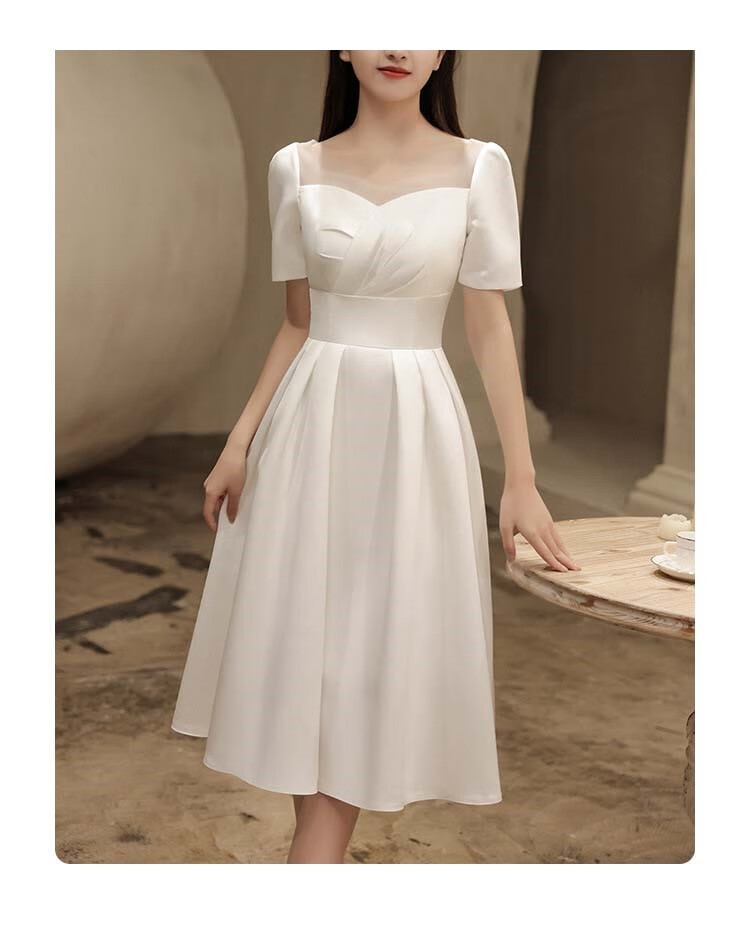 婚纱礼服法式简约缎面轻婚纱2022新款新娘旅拍领证登记小个子礼服复古