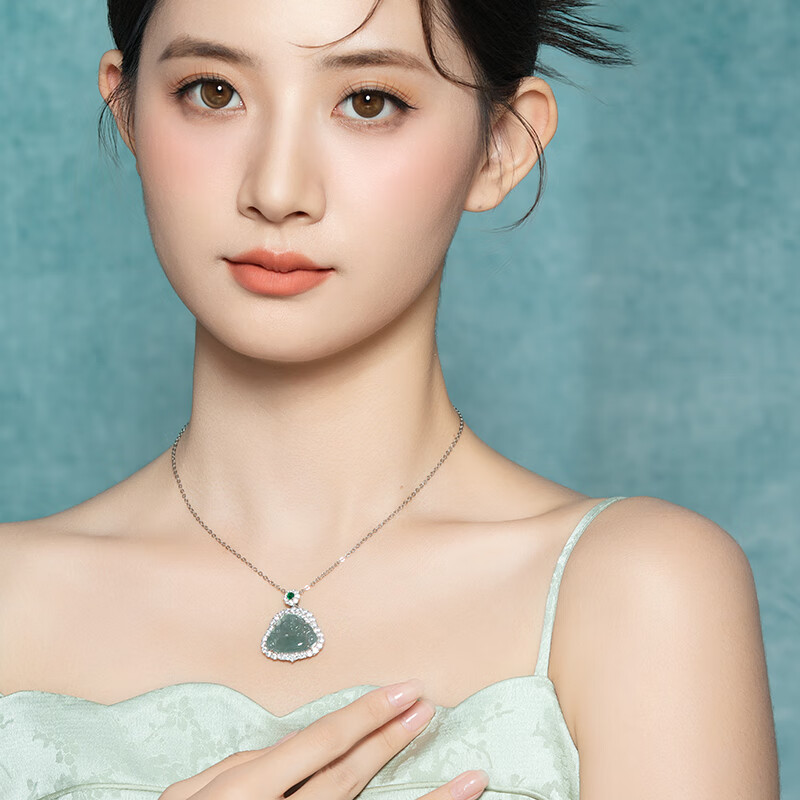 老凤祥笑口常开弥勒佛翡翠吊坠危地马拉玉坠银送女友老婆中秋节生日礼物 银镶锆大肚佛翡翠吊坠