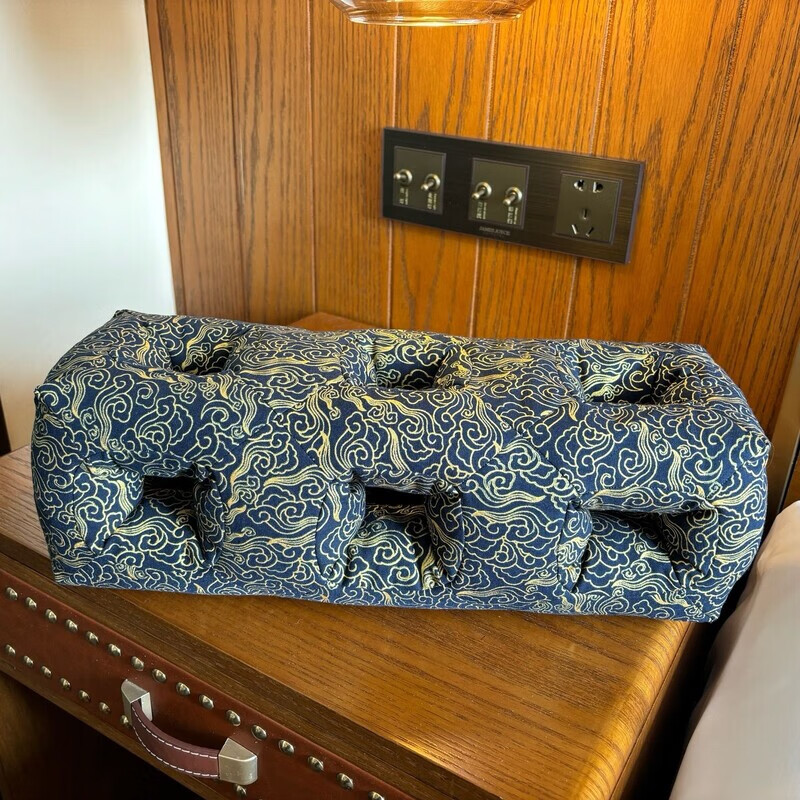 多孔玲珑枕头侧睡不压耳朵枕支撑颈椎枕透气洞洞枕护耳老人 十四孔蓝