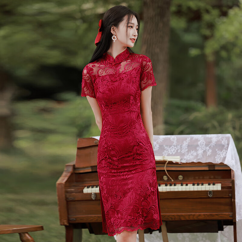 飞风灵品牌红色旗袍2024年新款复古红色小个子年轻款妈妈婚宴礼服蕾丝
