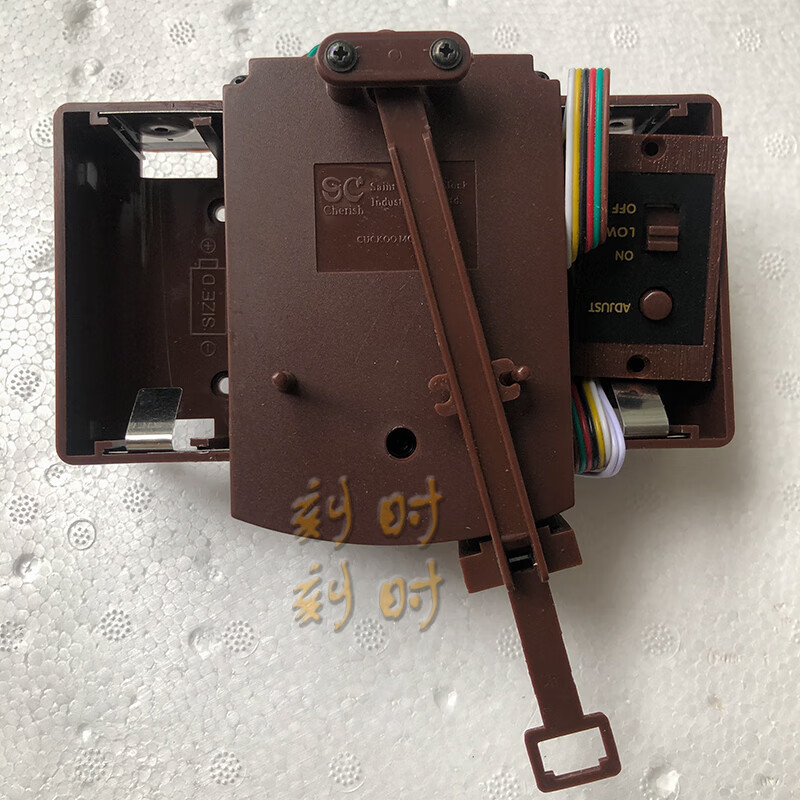 勋狸粑布谷鸟挂钟圣时嘉石英布谷鸟钟机芯咕咕钟布谷鸟挂钟配件光控整