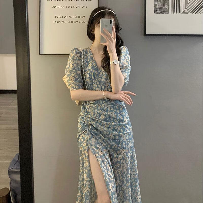 vjwk小清新森系吊带碎花连衣裙夏法式初恋复古温柔风长裙chic开叉碎花