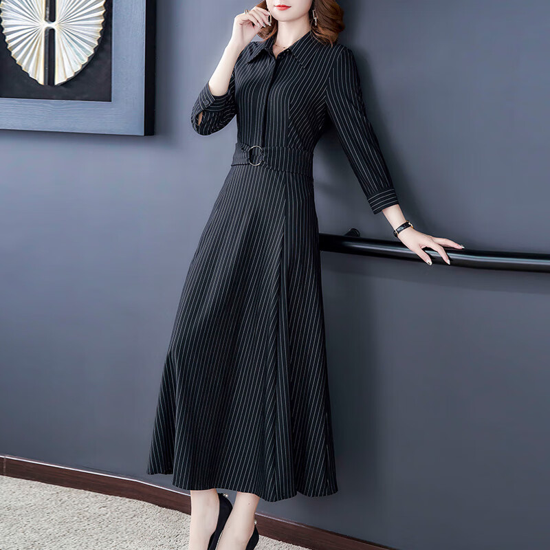 图美其秋款2021年新款秋款款时尚法式收腰打底裙中长款显瘦条纹连衣裙