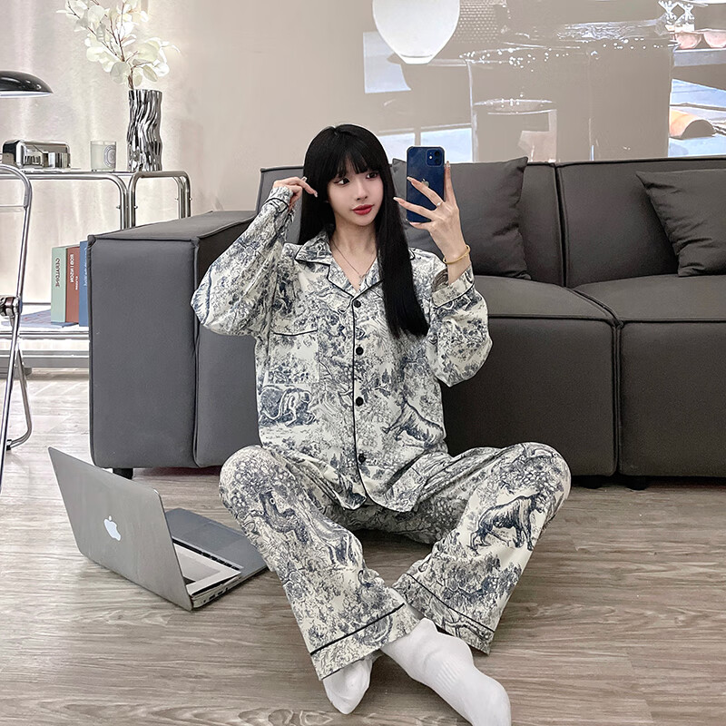萧淑妃 春秋季新款薄款冰丝绸开衫情侣睡衣休闲可外穿可爱卡通米奇仿真丝长袖长裤家居服套装 水墨画 男生XXL码