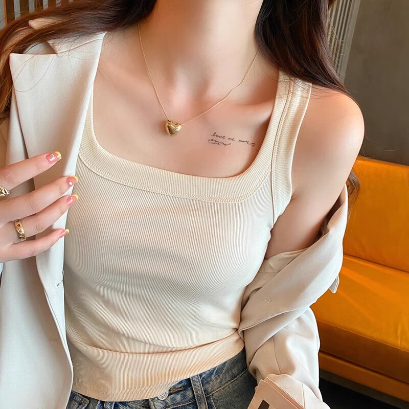 �����ֵ�������Ů���緽�����������ڴ��⴩����������������°�ɫ