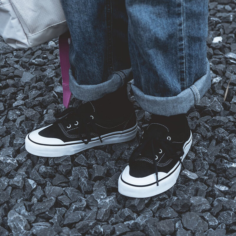 极路客 官方 休闲鞋基础款pro男女专业耐磨减震防滑街头时尚运动滑板