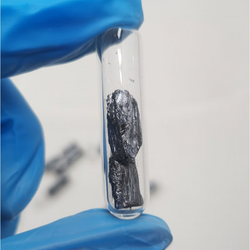 黑磷晶体10mm玻封光亮黑磷1g/支冥灵化试元素收藏 10mm充氩气玻封1g