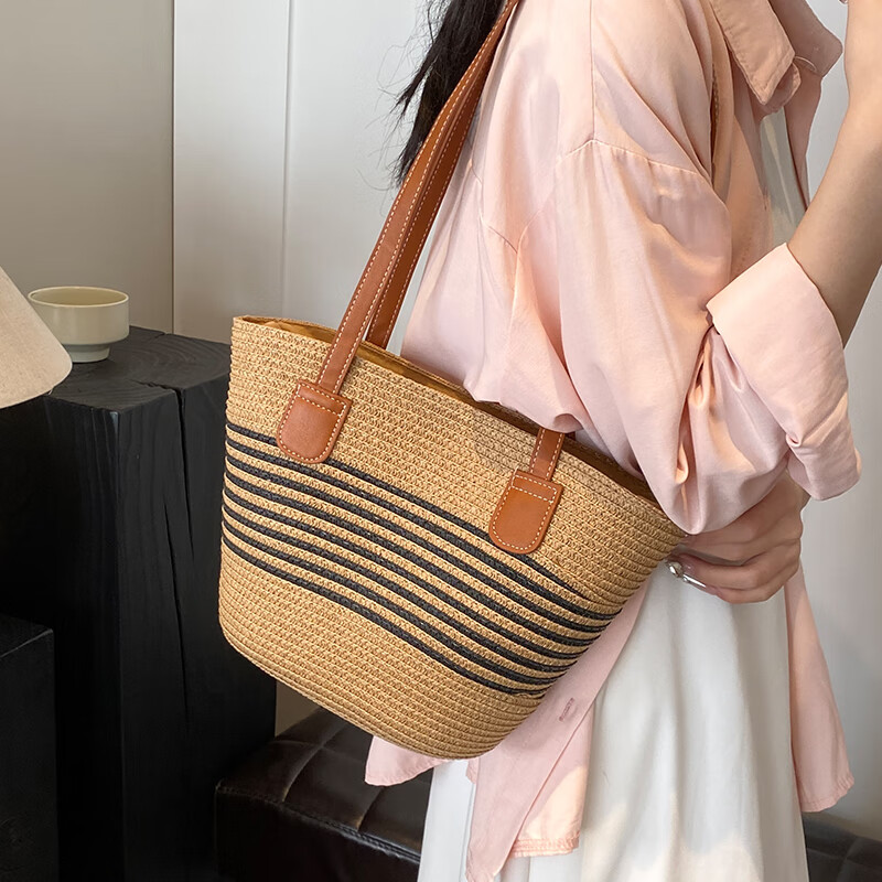 布蘭奴（BULANNU）海邊度假沙灘包包女2024新款夏天手工編織單肩包大容量草編水桶包 小號卡其