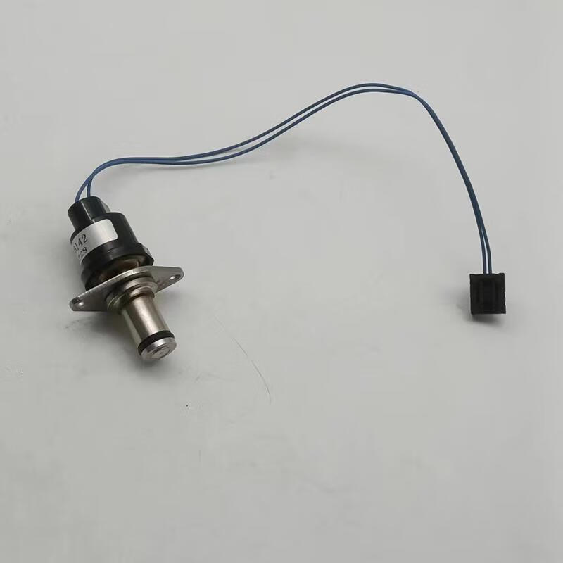 0尿素泵压力开关黑插天纳克威孚压力传感器黄插 威孚压力开关黑插 原