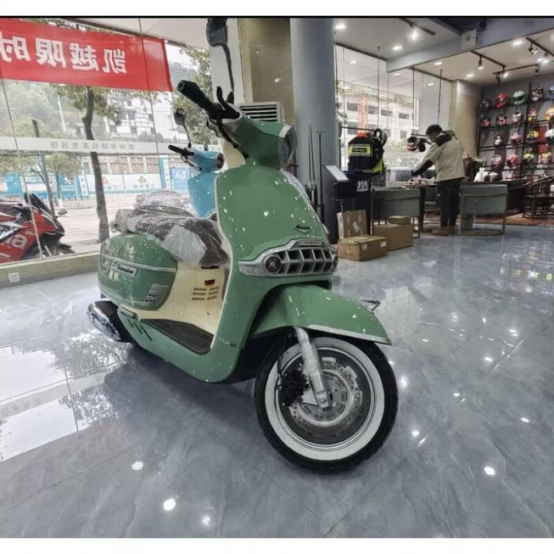 天下行龙嘉摩托车维多利亚sixties150si-300i复古踏板车国四电喷水冷