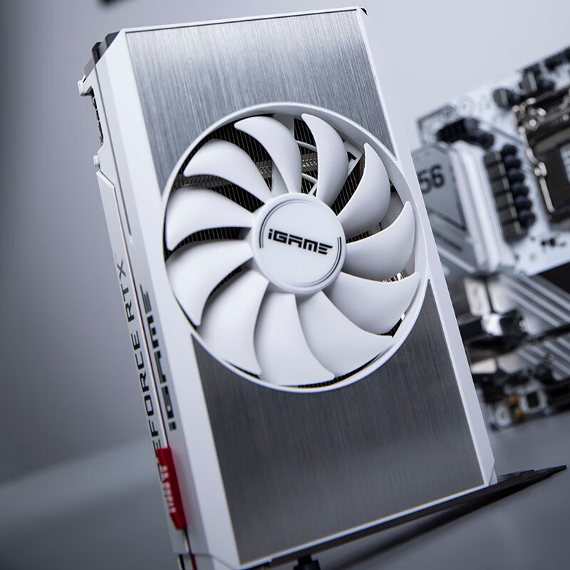 七彩虹 RTX 3060 Mini 显卡降至 2149 元:银白色外观,18cm 长