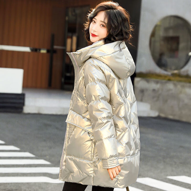 奈洛冬新款洋气亮面羽绒鹅服女时尚宽松炫彩亮皮大白鸭绒外套女 金色