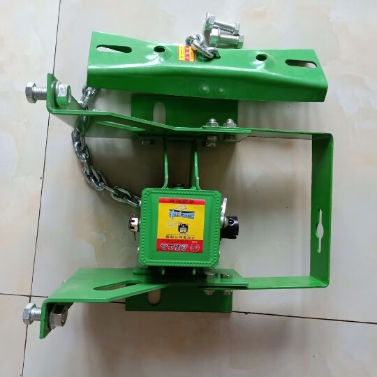 贤祥东风自卸车备胎架总成适用于斯太尔欧曼解放大货车备胎升降器 153