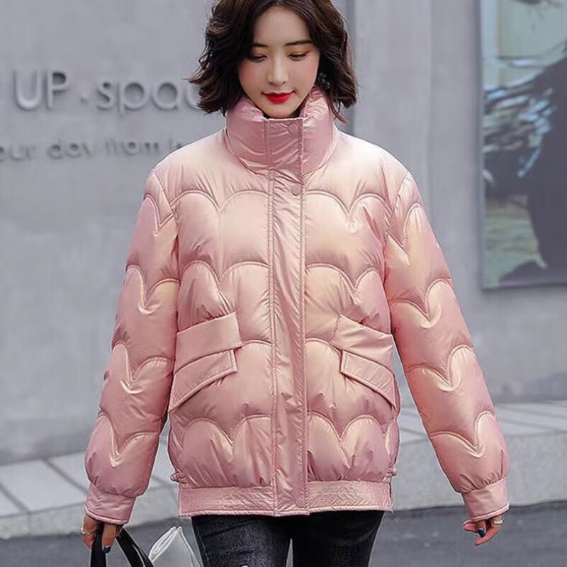 粉色短款羽绒服怎么搭配图片（粉色短款羽绒服怎么搭配）-第2张图片-潮百科