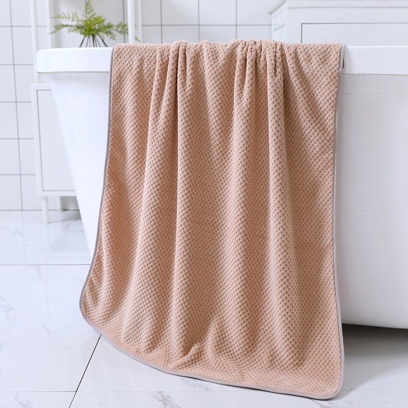 斜月三星【店长精选】   斜月三星 珊瑚绒大浴巾成人男女洗澡巾柔软舒适 浅紫珊瑚绒蜂窝浴巾 70*140cm