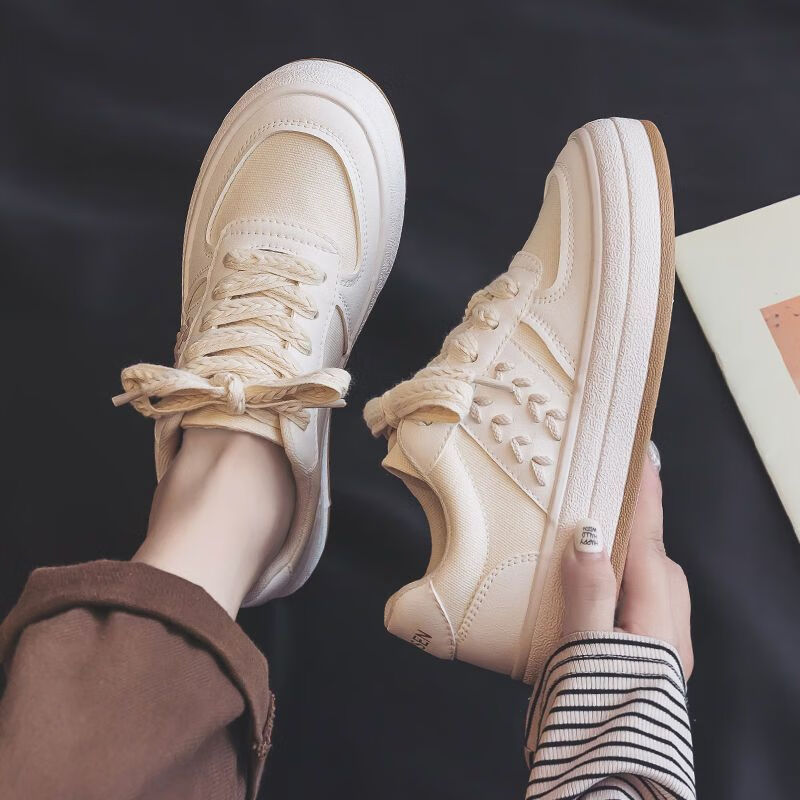 女鞋41-43板鞋脚宽大码女鞋41到43肥脚加大宽脚42码运动鞋女板鞋ins女