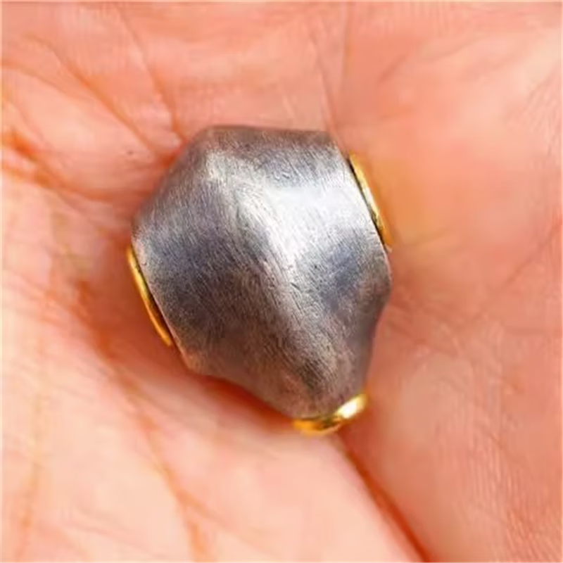 鲨鱼背银骨头佛头三通柏香籽菩提手串文玩配饰配件腰珠隔珠吊饰 标准