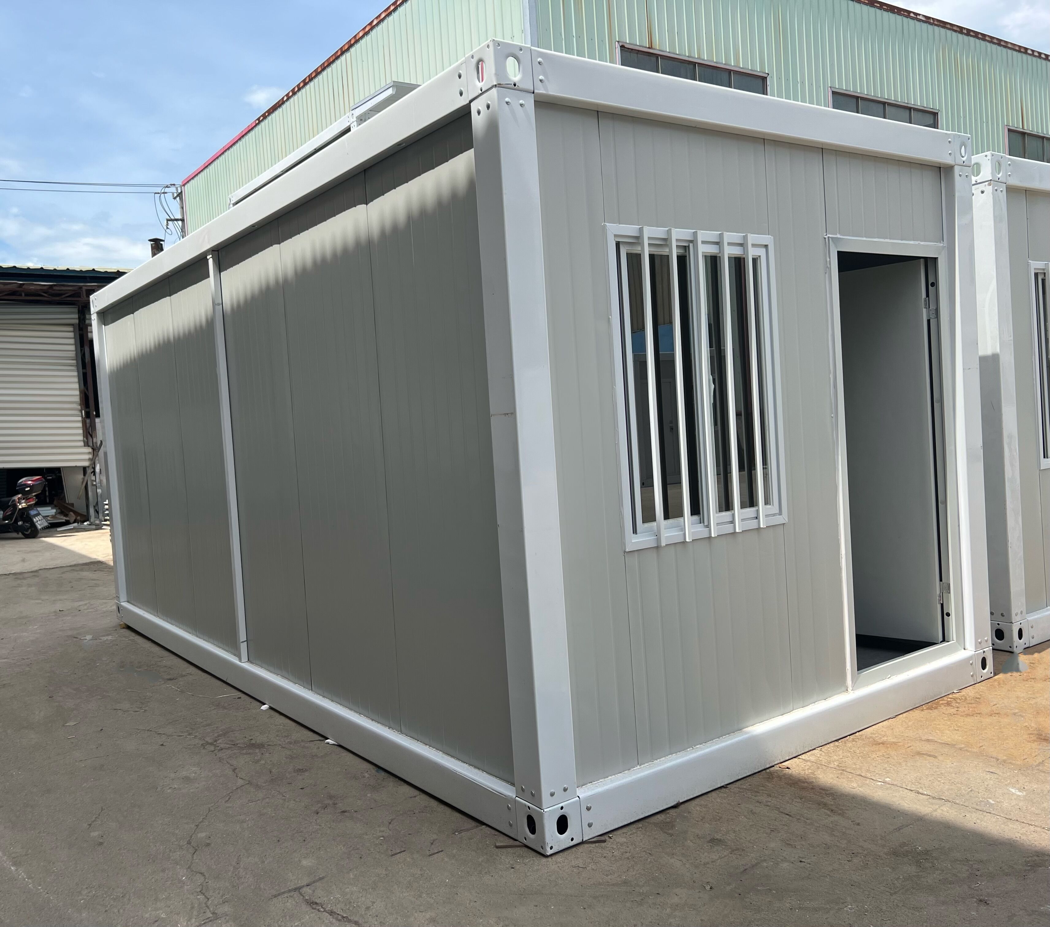 仁聚益定制住人集装箱移动房办公室临时活动板房可拆卸简易岩棉彩钢