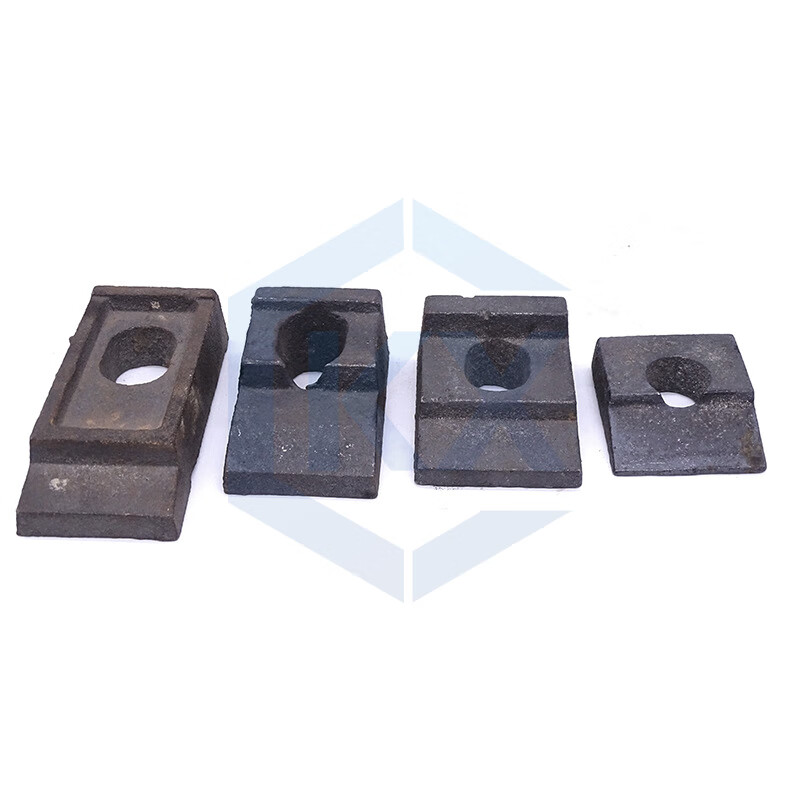 供应轨道压板 工矿铁路配件轨道夹板 焊接式压板铸造压板轨道压板