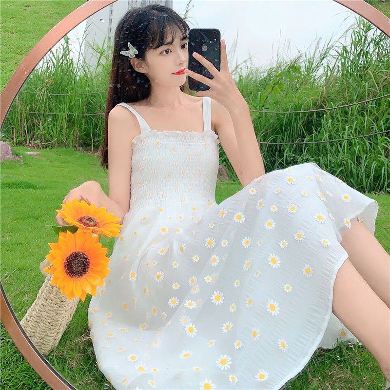 恺吉锐白色小清新雏菊碎花中长款显瘦背带吊带连衣裙子女2024年夏天