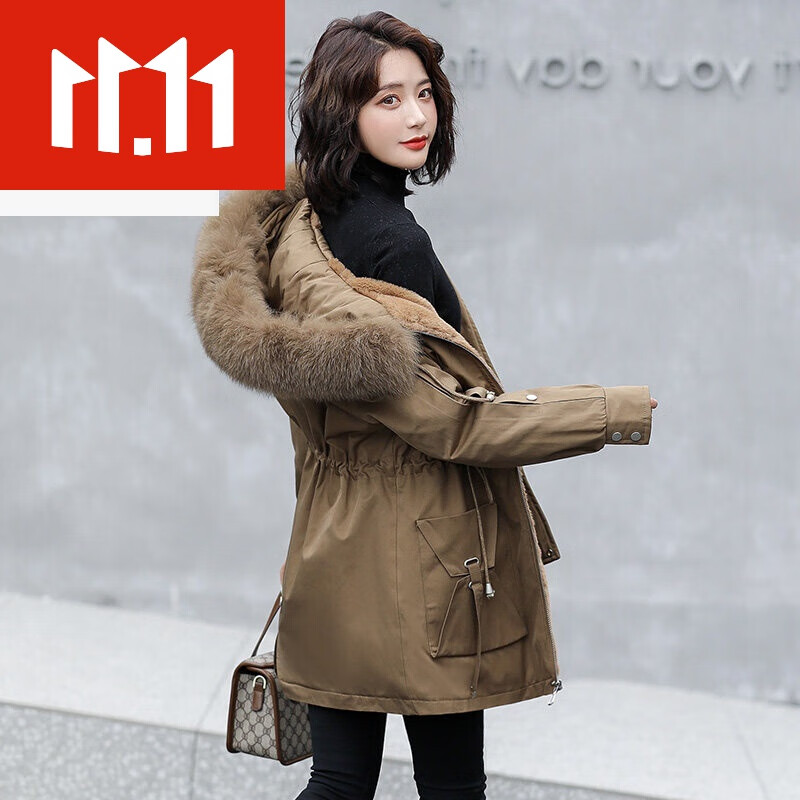 2021年冬季流行女装,2021年冬季女装 妮慕丝 时尚狐狸毛派克服女中长款2021冬季新流行女装