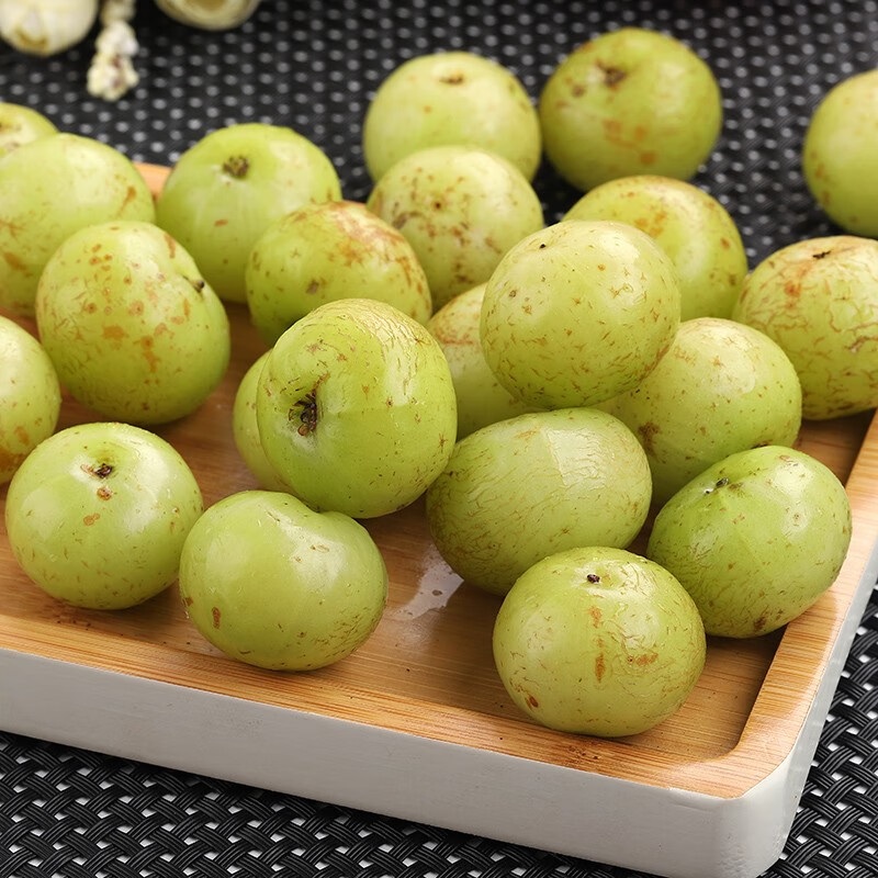 新鲜油甘果余甘果牛甘果滇橄榄酸水果油甘子余甘子云南高原野生 1斤