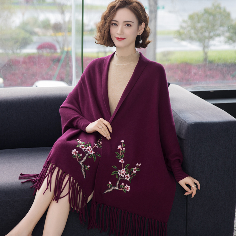 高端新款秋冬羊绒衫女桃花刺绣披肩斗篷羊绒带袖婚庆百搭外套旗袍披风