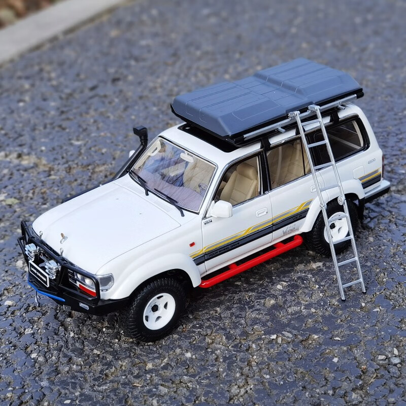 KENGFAI 其輝 1:18 豐田蘭德酷路澤LC80 越野車改裝SUV 合金汽車模型車模  改裝 白色