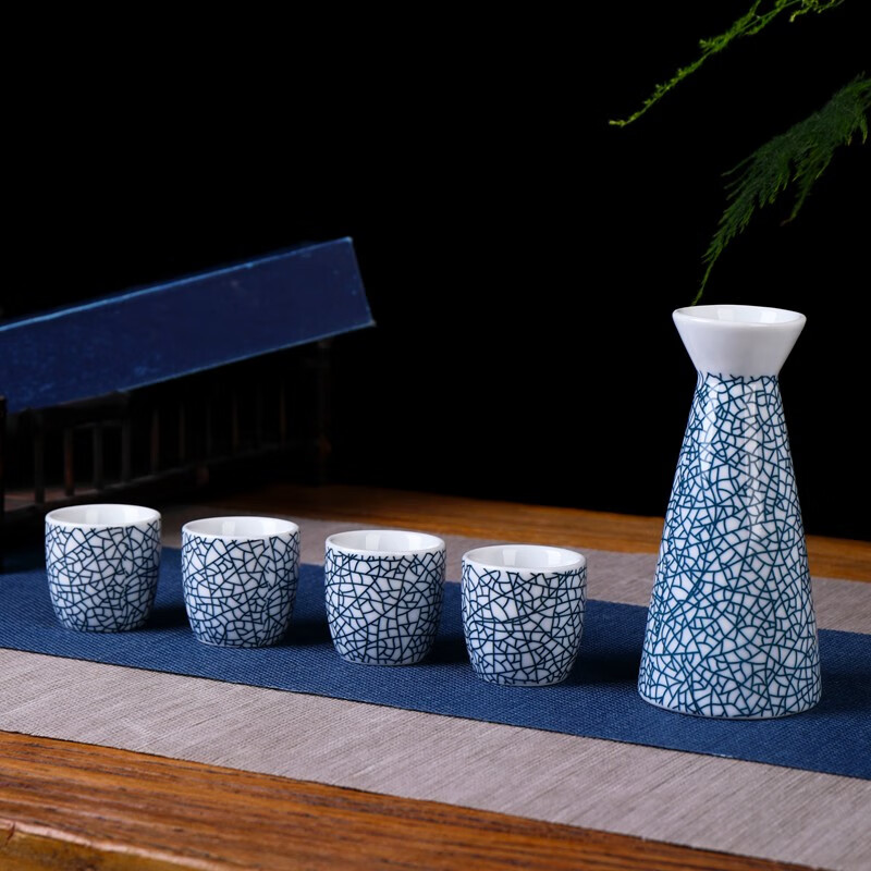 8蔚蓝日式小酒杯套装清酒酒具酒壶酒盅家用玻璃白酒杯果酒杯分酒器top