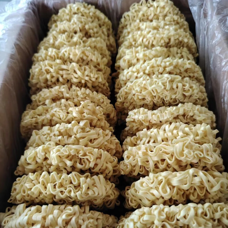 老式麻辣燙火鍋寬面條面餅散裝方便面刀削面油潑拌面手拍撈面炒面 4斤帶箱(寬面)21個(gè)左右