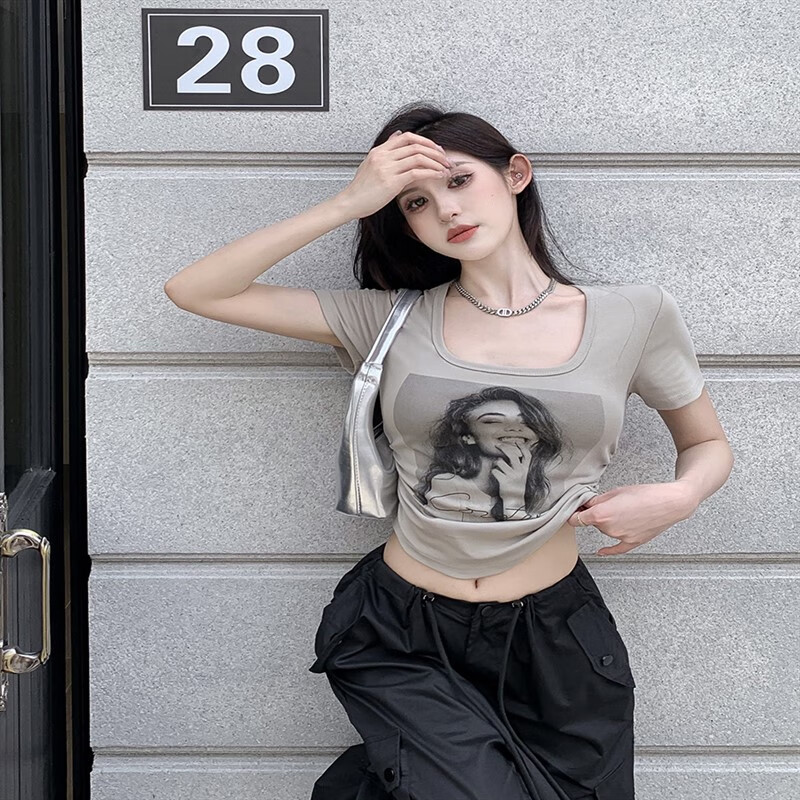 bicify紧身上衣女性感 显胸美式人像印花正肩短袖t恤春夏纯欲甜辣妹短