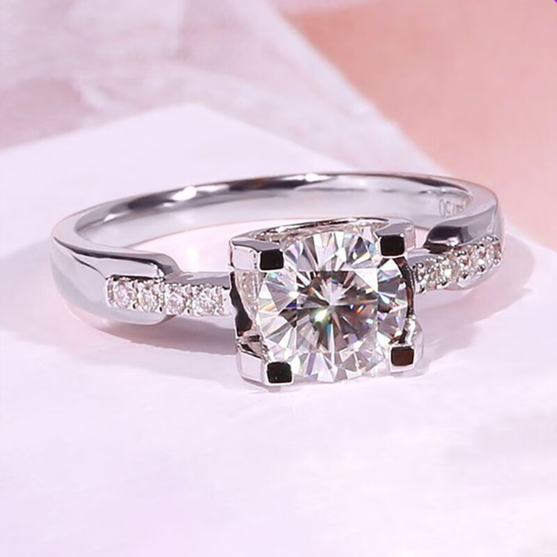 曼蒂娅d色莫桑钻石戒指女一克拉小蛮腰戒指环求订婚银戒指女友生日