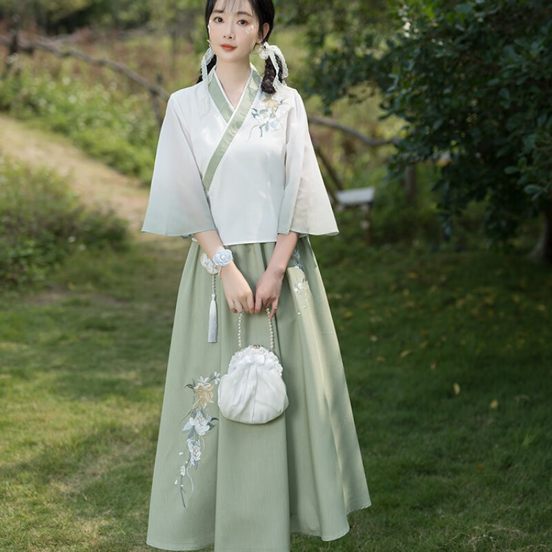 雷黛茜民国风少女旗袍唐装上衣新中式改良成人汉服女养生美容采耳工作服 绿上衣+绿裙 M 80-90斤