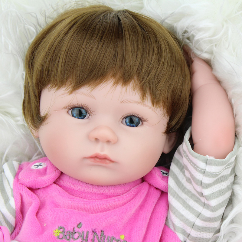 仿真婴儿洋娃娃礼盒套装女孩娃娃换装珍藏款 蓝色眼睛 45cm