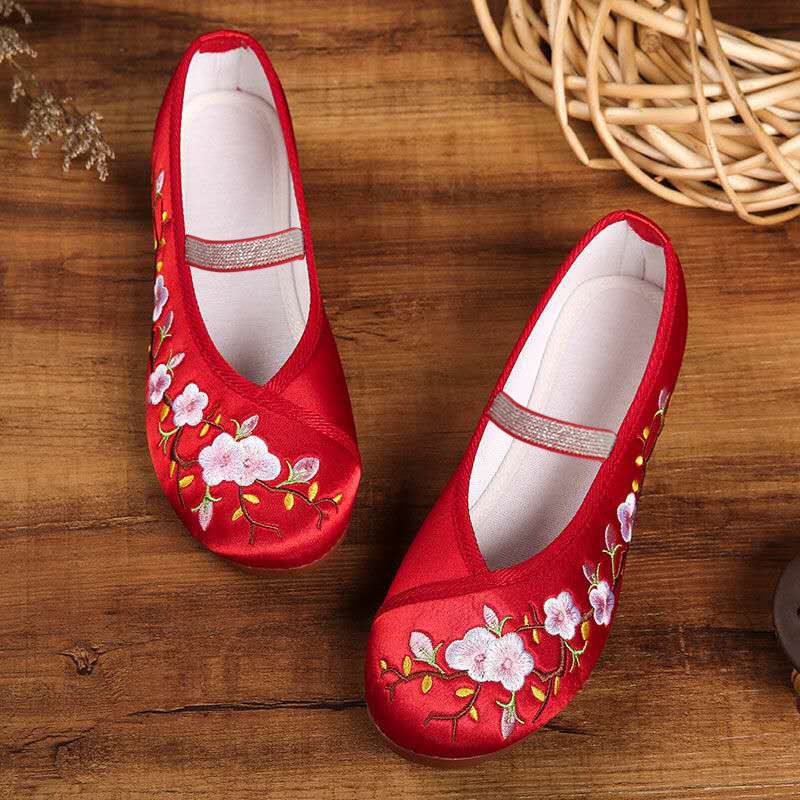 山头林村小娘惹绣花鞋老北京布鞋单鞋民族风平底配旗袍古装中国风汉服