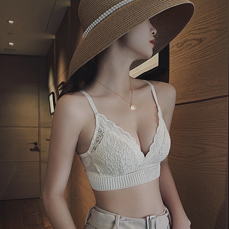 Glambody内衣女聚拢收副乳防下垂胸罩薄无钢圈小胸平胸文胸套装682230 米白色【套装】 75B使用感如何?