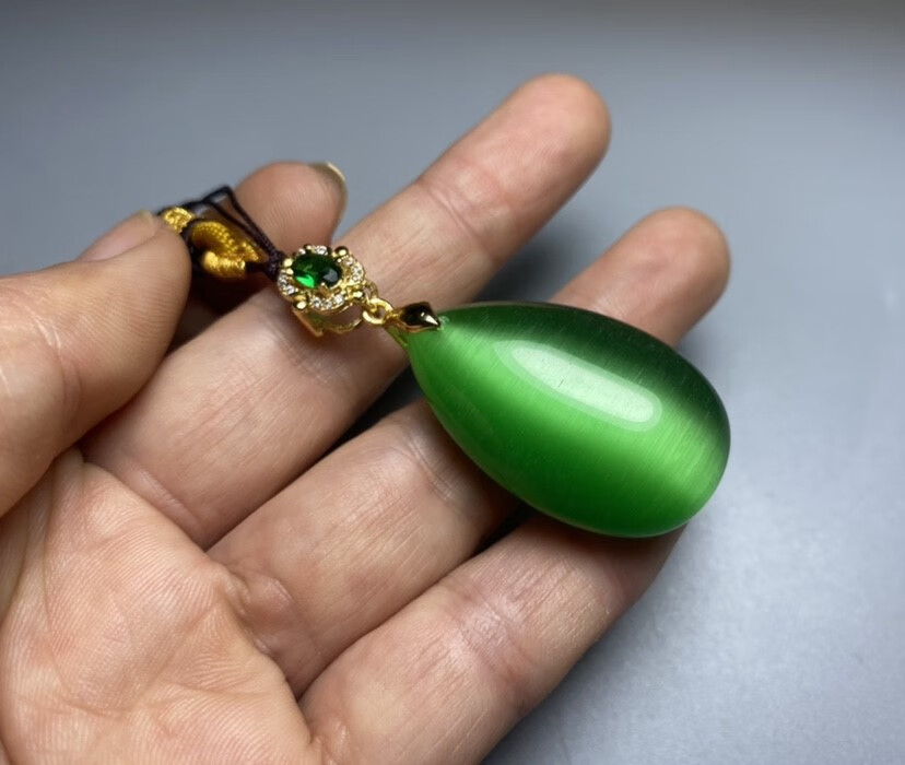 欧费罗祖母绿猫眼石葫芦挂坠 转运珠项坠时尚百搭女款饰品 水滴吊坠