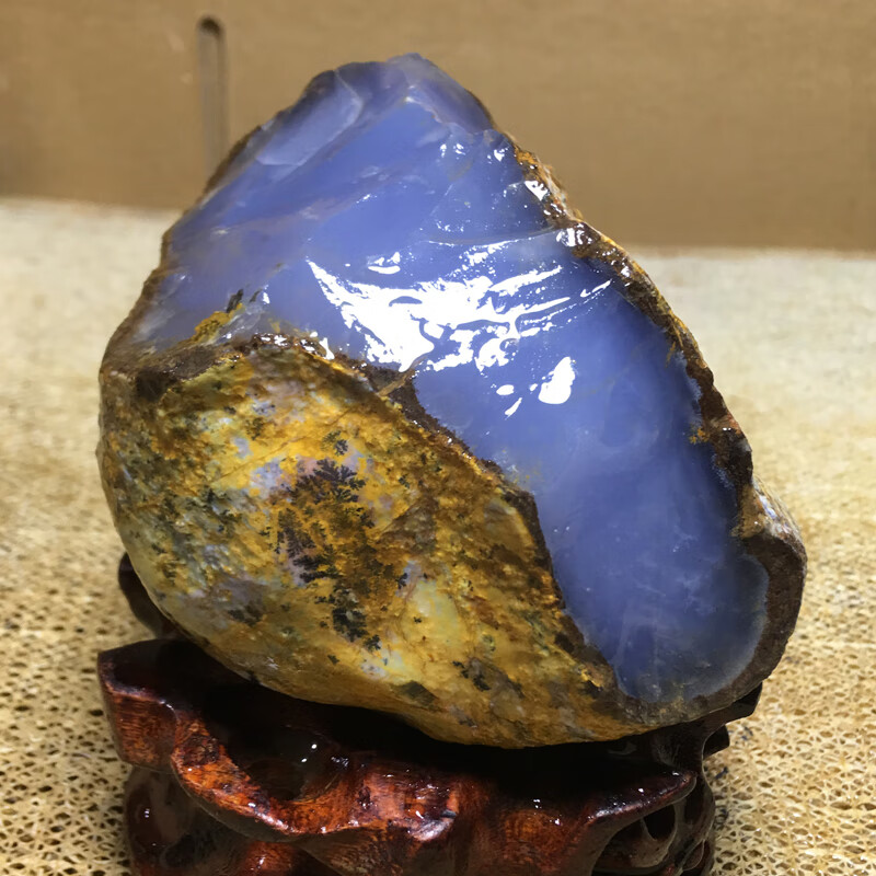 聪蝶玉石a级冰种蓝玉髓蓝宝石原石手链吊坠牌子原料蓝宝手把件料