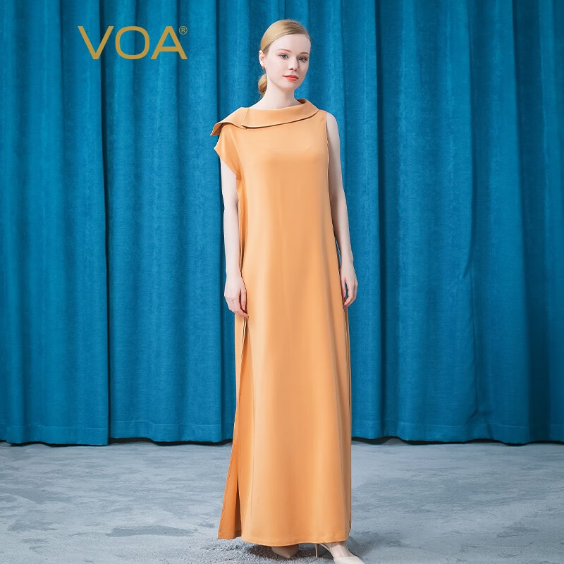 VOA36姆米丝绸重磅宽松休闲开叉斜领长款柔软透气端庄连衣裙 AE763 流光浅驼(R99) 160/M