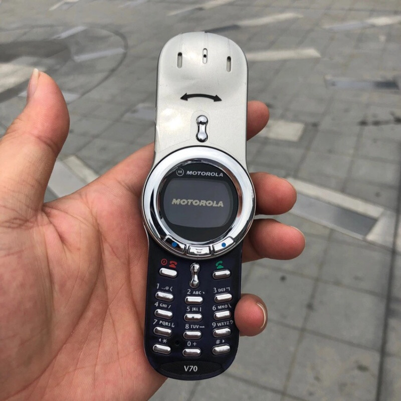 摩托罗拉(motorola)v70 古董怀旧老款手机 翻盖旋转备用机 移 红色