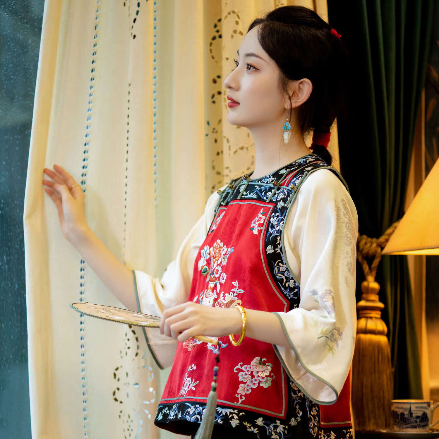 秋款丨真丝绞罗红云纱重工绣花一字襟红色马甲 红色绣花一字襟马甲 s