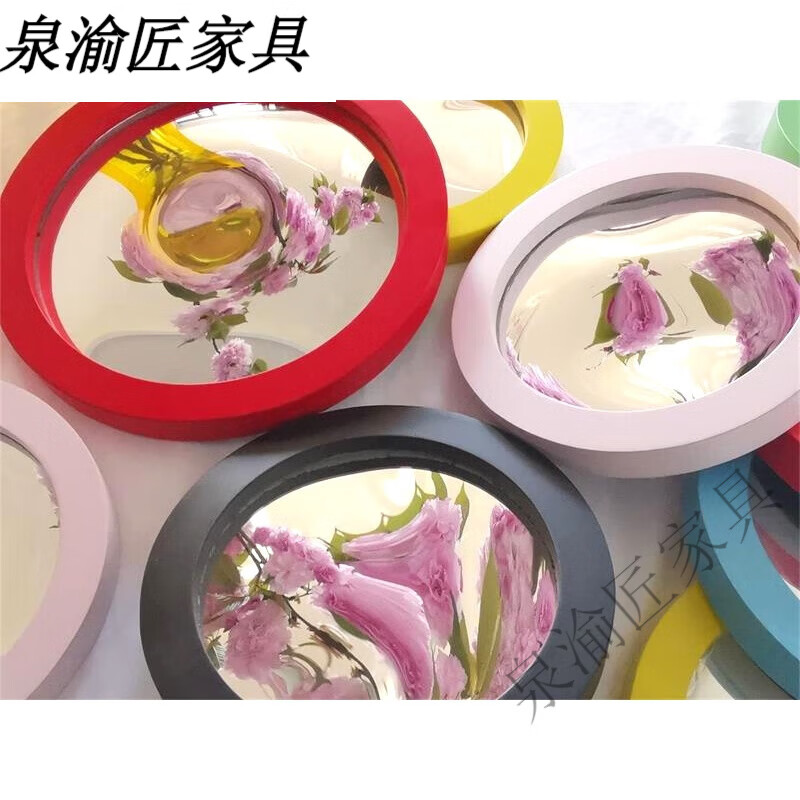 搞笑镜子亚克力防爆变形哈哈镜游乐场镜子 木框 直径18cm 效果随机