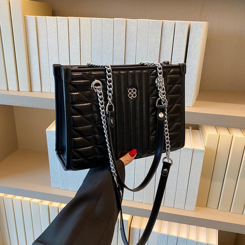 酷奇袋鼠(kuqidaishu)2023春款小香风流浪包链条大容量单肩洋气网红